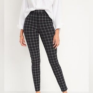 Old Navy High-Waisted Pixie Pants – Black Windowpane – Size 22
